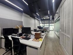 UB. One (D14), Factory #629648911